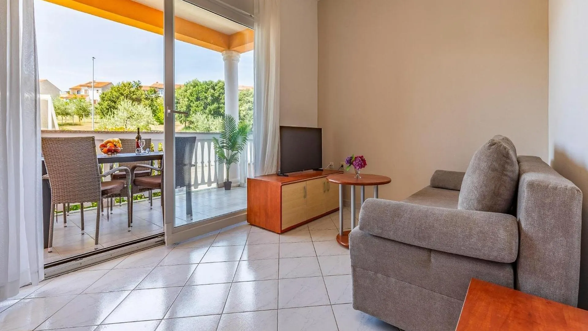 Panoramic Apartment In Banjole Near Pula Town Centre